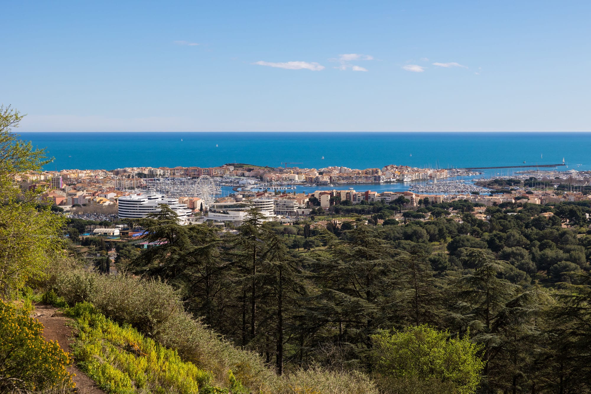 Vue sur le Cap d'Agde depuis le Mont Saint Loup